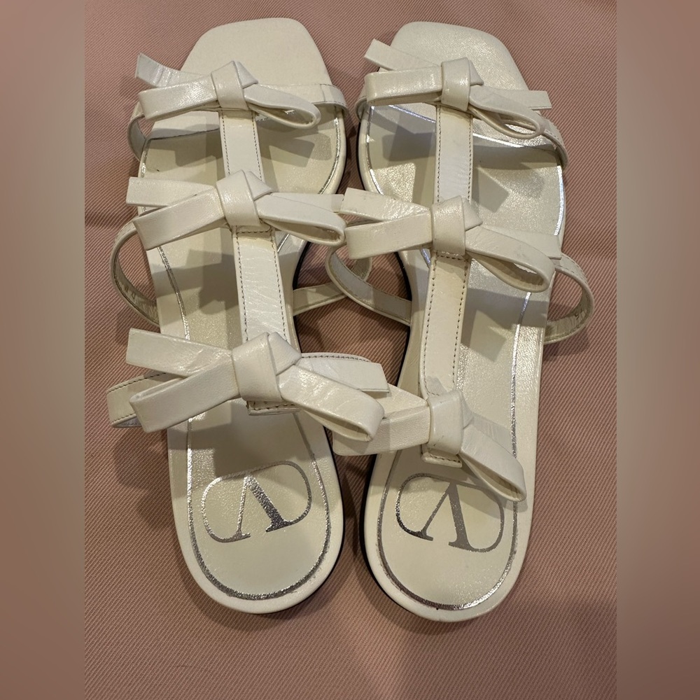 New Valentino garavani Valentino Garavani French Bow Leather Flat Slide Sandals